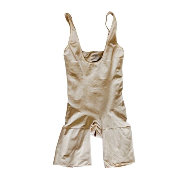 Spanx ASSETS Red Hot Label Open-Bust Mid Thigh Body Briefer Shapewear sz 1X - Picture 3 of 8